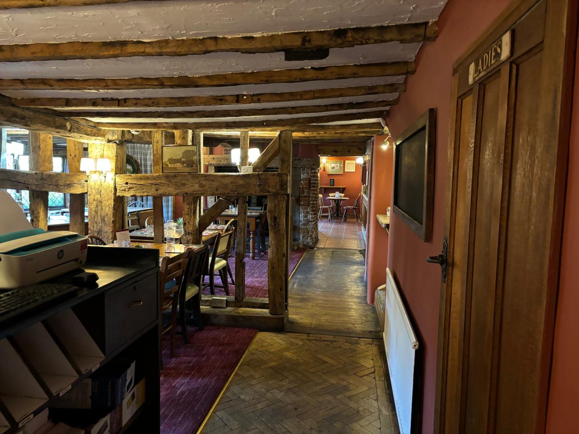 Hotel The Red Cow Heydon  Esterno foto